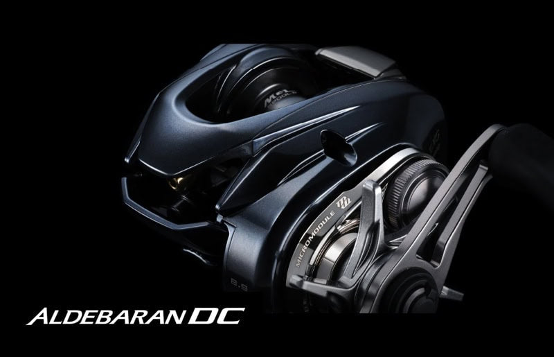 Shimano Aldebaran 30 DC (à droite)