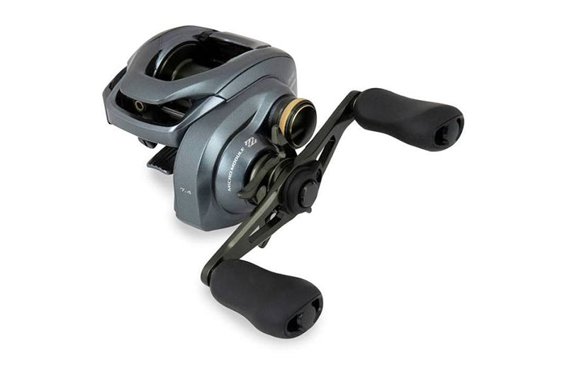 Shimano 22 Curado 200 DC (right)