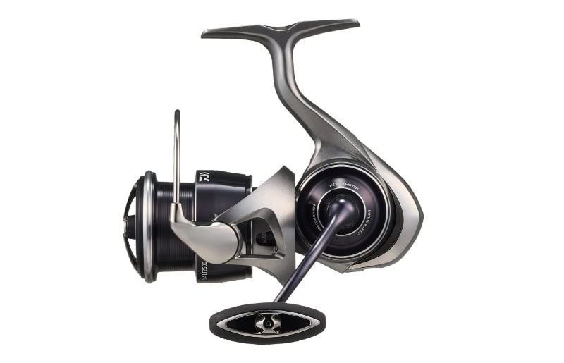 daiwa caldia z 3000 spin reel '25 LT Color:Clear Water Craw fishing tools With reel sizes ranging Not every fish you