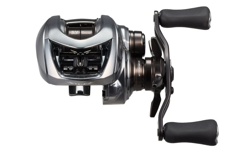 Daiwa '25 Steez CT SV TW LTD (à droite)