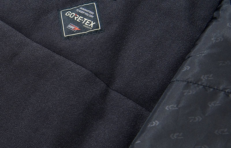 Daiwa DW-1924 Gore-Tex Versatile Winter Suit